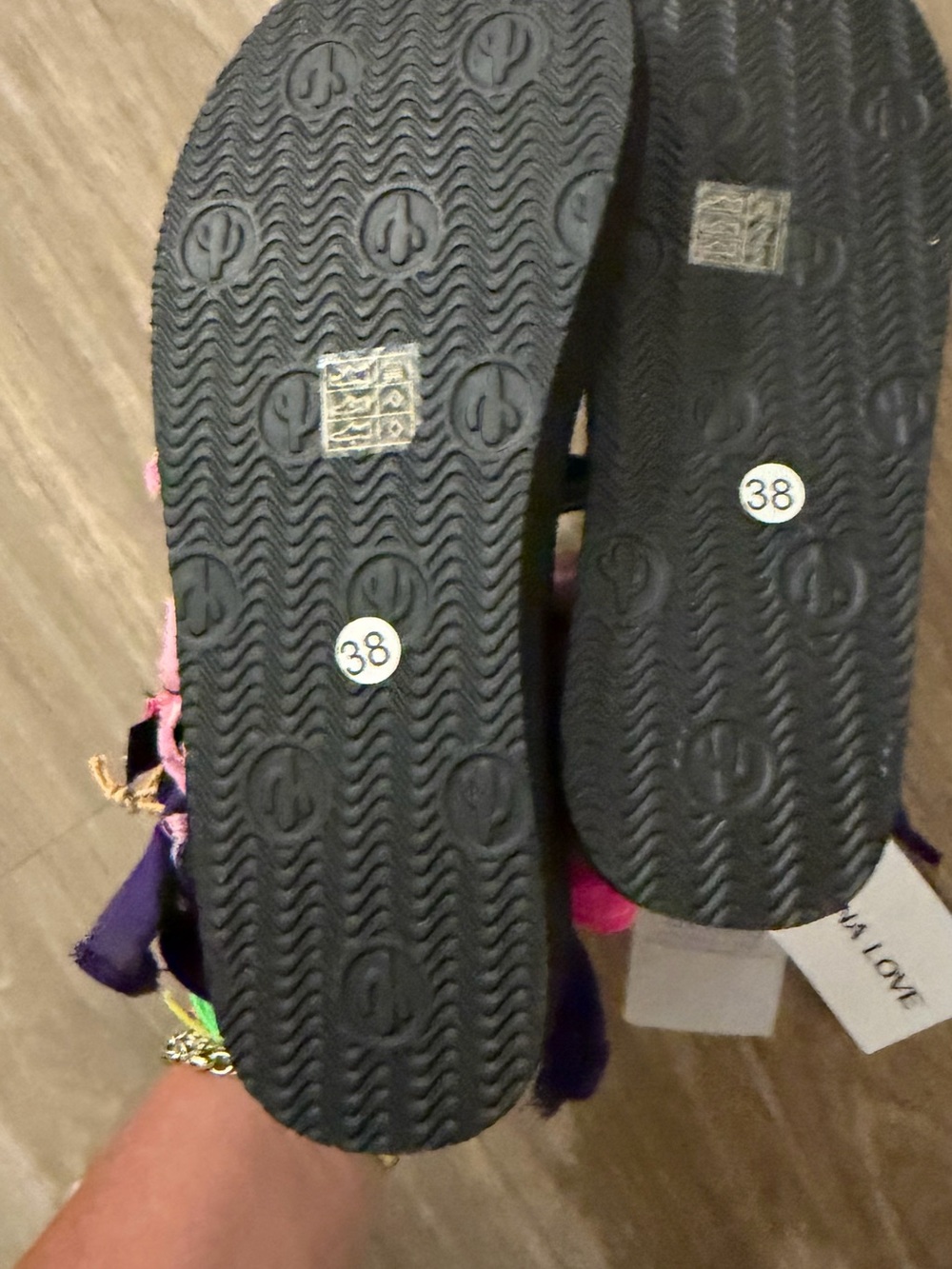Arizona Love Black Footbed Sandals with Pink and Purple Straps NWT - Picture 4 of 4
